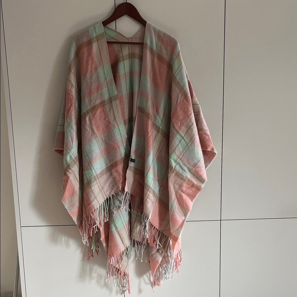 C’est Moi - Plaid Fringe Poncho